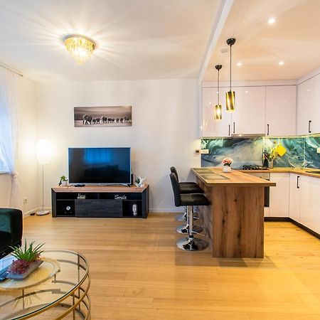Flexible Selfcheckins 38 - Zagreb - Garage - Loggia - New - Luxury - Apartment Luaran gambar